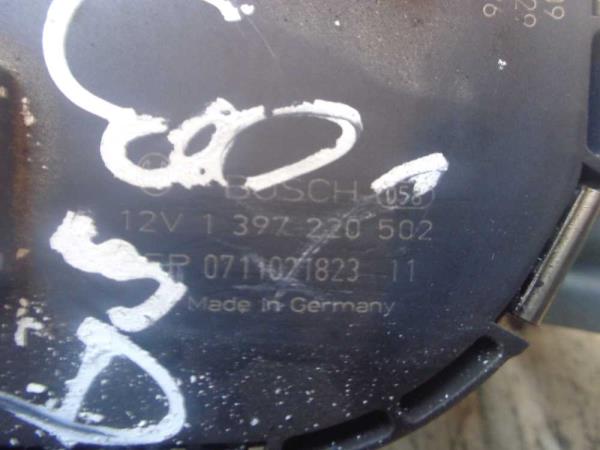 MOTEUR D ESSUIE GLACE VW GOLF PLUS ( COTE DROIT ) - Vue 2